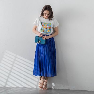 【ＫＥＩＴＡ　ＫＡＷＡＳＡＫＩ　×　Ｖｉａｇｇｉｏ　Ｂｌｕコラボ】フラワープリントＴシャツ≪洗濯機で洗える≫