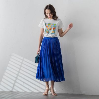 【ＫＥＩＴＡ　ＫＡＷＡＳＡＫＩ　×　Ｖｉａｇｇｉｏ　Ｂｌｕコラボ】フラワープリントＴシャツ≪洗濯機で洗える≫