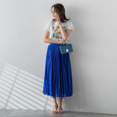 【ＫＥＩＴＡ　ＫＡＷＡＳＡＫＩ　×　Ｖｉａｇｇｉｏ　Ｂｌｕコラボ】フラワープリントＴシャツ≪洗濯機で洗える≫