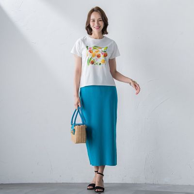 【ＫＥＩＴＡ　ＫＡＷＡＳＡＫＩ　×　Ｖｉａｇｇｉｏ　Ｂｌｕコラボ】フラワープリントＴシャツ≪洗濯機で洗える≫