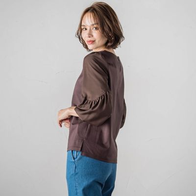 【ＷＥＢ限定カラーあり】デザインスリーブブラウスライクプルオーバー≪洗濯機で洗える≫