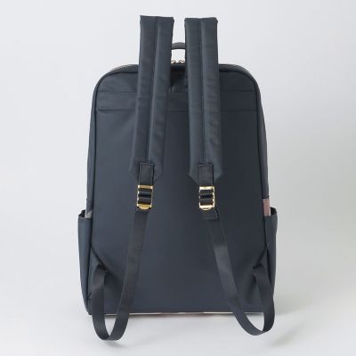 ナイロンスクエアバックパック | BLUE LABEL CRESTBRIDGE (Women