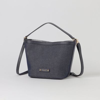 ＜BLUE LABEL CRESTBRIDGE (Women)＞バケットバッグ
