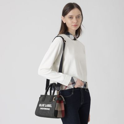 ロゴプリントハトメミドルトート | BLUE LABEL CRESTBRIDGE (Women