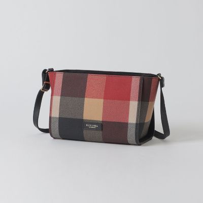 タグ付き【新品】BLUE LABEL 赤系　ショルダーバッグ レッド系 BLUE LABEL CRESTBRIDGE (Women)のショルダーバッグ
