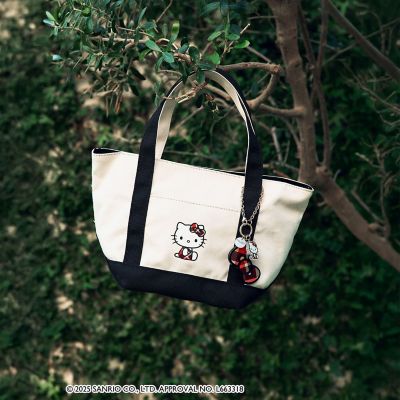 ＜BLUE LABEL CRESTBRIDGE (Women)＞【ハローキティコラボ】バイカラートート