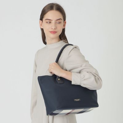 パーシャルクレストブリッジチェックナイロントート | BLUE LABEL