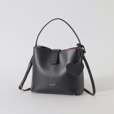 ＜BLUE LABEL CRESTBRIDGE (Women)＞【ＷＥＢ限定】ハートカットバッグ