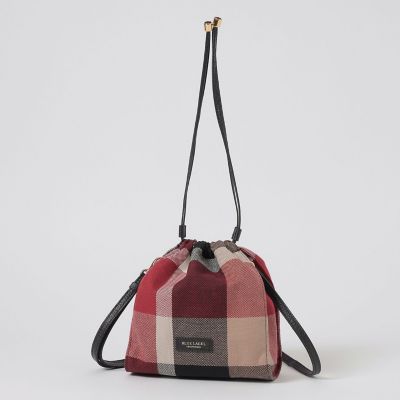 タグ付き【新品】BLUE LABEL 赤系　ショルダーバッグ BLUE LABEL CRESTBRIDGE (Women)のショルダーバッグ | レディース