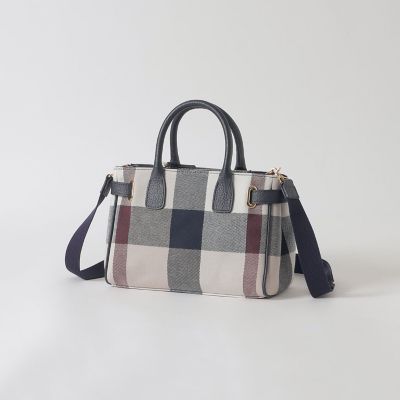 クレストブリッジチェックキャンバスハトメミドルトート | BLUE LABEL