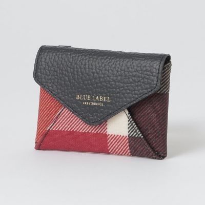 ＜BLUE LABEL CRESTBRIDGE (Women)＞レター型カードケース