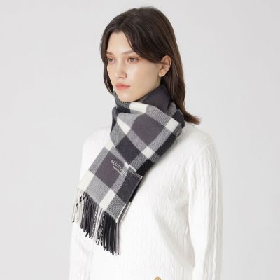 BLUE LABEL CRESTBRIDGE (Women)のスカーフ・ストール・マフラー