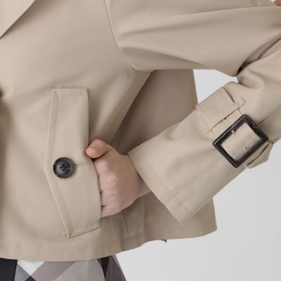 バックコンシャスショートトレンチコート | BLUE LABEL CRESTBRIDGE