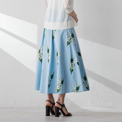 スズラン刺繍サーキュラースカート