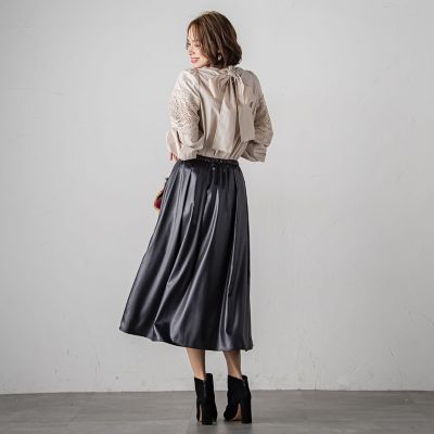 レザーライクサテンスカート≪洗濯機で洗える≫ | Viaggio Blu