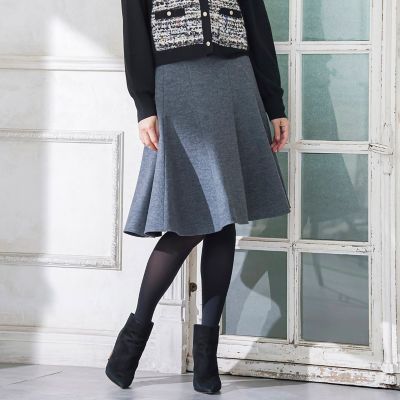 新色追加】ルミナリー圧縮スムーススカート | Viaggio Blu (Women