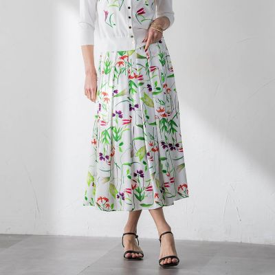 ＜Viaggio Blu (Women)＞【ＫＥＩＴＡ　ＫＡＷＡＳＡＫＩ　×　Ｖｉａｇｇｉｏ　Ｂｌｕコラボ】リリープリントスカート