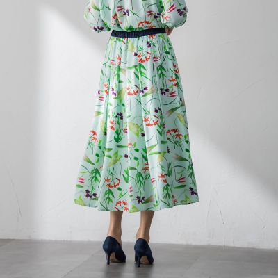 美品⭐︎キカプリントカシュクール風カットソー⭐︎ PRINT FLARE SKIRT