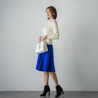 刺繍×ビジューニットプルオーバー≪手洗い可能≫