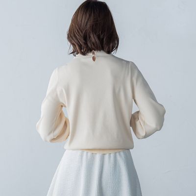ビジューネックプルオーバー≪手洗い可能≫
