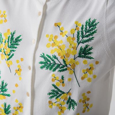 ミモザ刺繍カーディガン≪手洗い可能≫