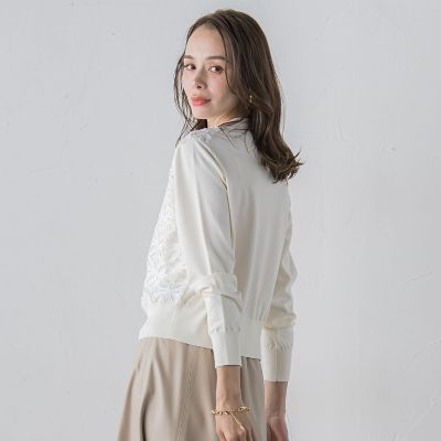 極美品✨今季新作 定価2.8万　ビアッジョブルー フラワー チュールカーディガン 極美品✨今季新作 定価2.8万 ビアッジョブルー フラワー