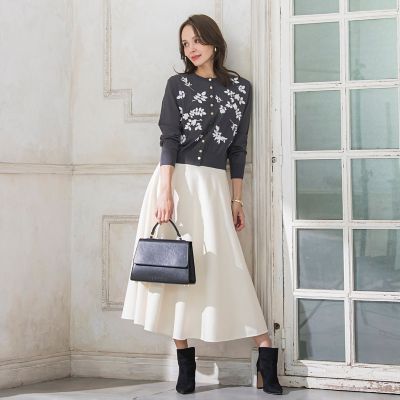 新色追加】ボタニカルモチーフ刺繍カーディガン | Viaggio Blu (Women