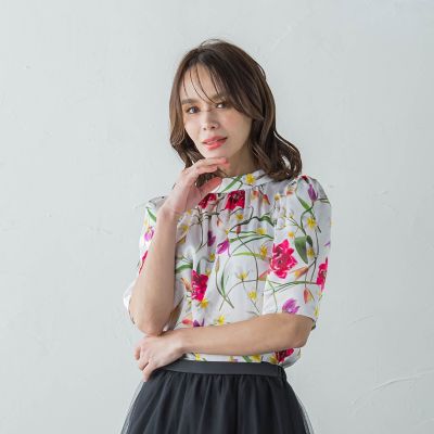 【ＫＥＩＴＡ　ＫＡＷＡＳＡＫＩ　×　Ｖｉａｇｇｉｏ　Ｂｌｕコラボ】Ｗｉｌｄ　ｔｕｌｉｐ　ブラウス
