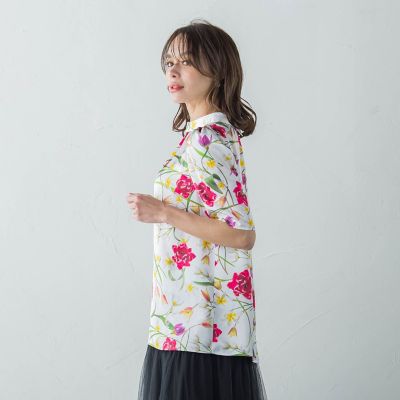 【ＫＥＩＴＡ　ＫＡＷＡＳＡＫＩ　×　Ｖｉａｇｇｉｏ　Ｂｌｕコラボ】Ｗｉｌｄ　ｔｕｌｉｐ　ブラウス