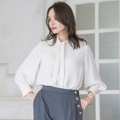 Viaggio Blu (Women)/ビアッジョブルー フリルネックボウタイブラウス&#8810;洗濯機で洗える&#8811; 02オフホワイト トップス【三越伊勢丹/公式】