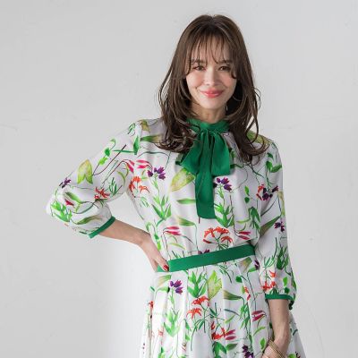 極美品 Viaggio Blu リーフパネルプリントブラウス KEITA KAWASAKI × Viaggio Bluコラボ】リリー