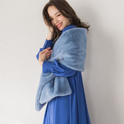 【極美品】プリーツプリーズ リバーシブル ポンチョ風ストール フェイクファー 極美品】プリーツプリーズ リバーシブル ポンチョ風ストール