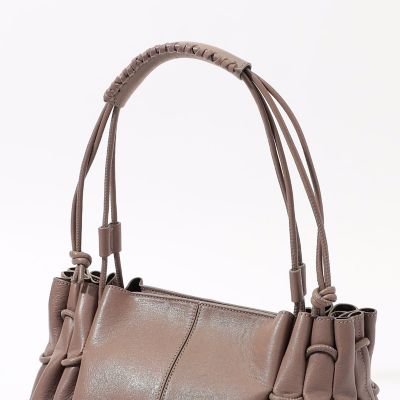 人気♡大容量♡GALERIE VIE ギャルリーヴィー レザー ショルダーバッグ 人気♡大容量♡GALERIE VIE ギャルリーヴィー レザー ショルダー