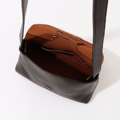 人気♡大容量♡GALERIE VIE ギャルリーヴィー レザー ショルダーバッグ 人気♡大容量♡GALERIE VIE ギャルリーヴィー レザー ショルダー