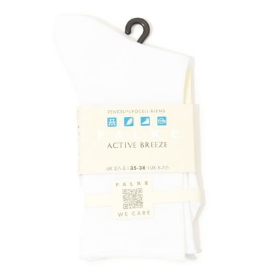 ＦＡＬＫＥ　ＡＣＴＩＶＥ　ＢＲＥＥＺＥ　ショートソックス