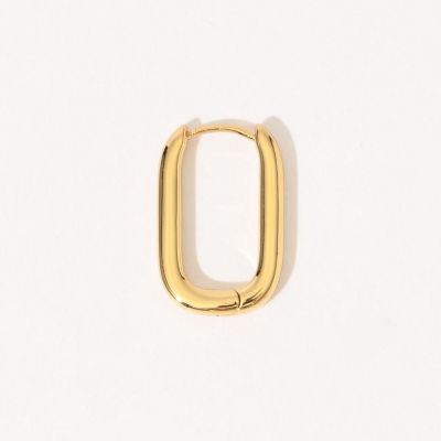 ＬＡＵＲＡ　ＬＯＭＢＡＲＤＩ　ＦＩＳＳＡ　ピアス