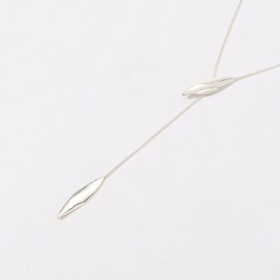 SASKIA DIEZ LEAVES LASSO ネックレス | GALERIE