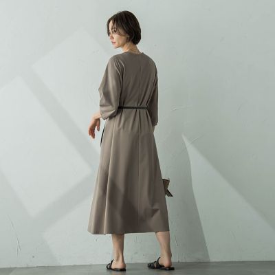 【ＷＥＢ限定】【ロング丈あり】ベルト付きタックスリーブワンピース≪洗える≫