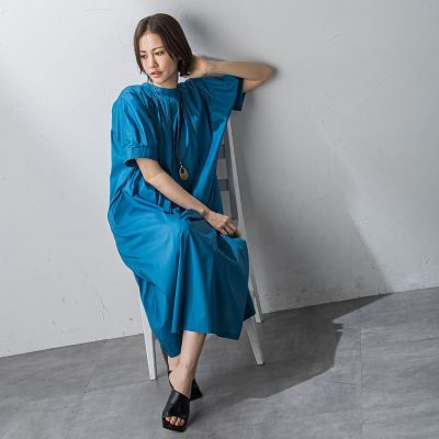 【ＷＥＢ限定】防シワベルト付きネックギャザーワンピース≪洗濯機で洗える≫