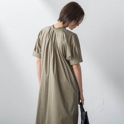 【ＷＥＢ限定】防シワベルト付きネックギャザーワンピース≪洗濯機で洗える≫