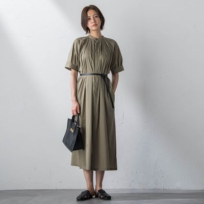 【ＷＥＢ限定】防シワベルト付きネックギャザーワンピース≪洗濯機で洗える≫