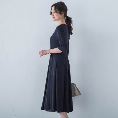 ５分袖フィット＆フレアーワンピース≪洗濯機で洗える≫
