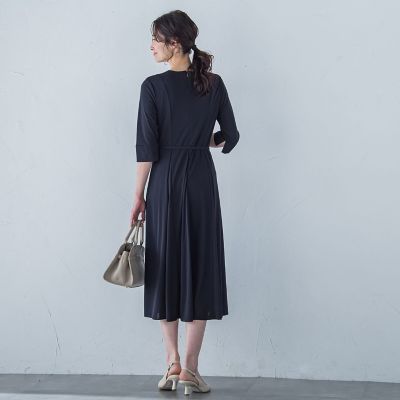 ５分袖フィット＆フレアーワンピース≪洗濯機で洗える≫