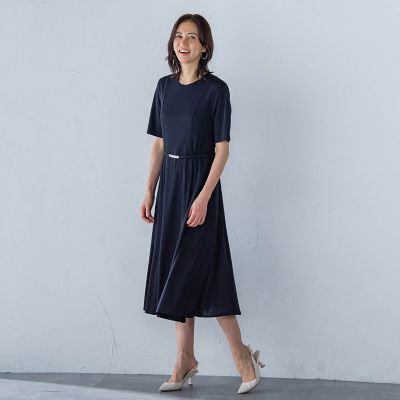 フィットアンドフレアワンピース≪洗濯機で洗える≫