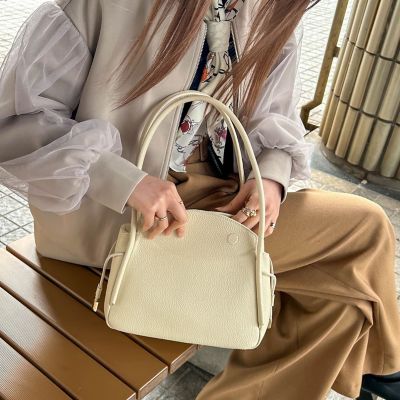 【ＷＥＢ限定】２ＷＡＹフォルムレザーハンドバッグ