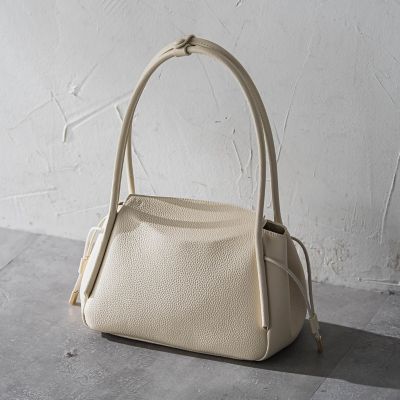 【ＷＥＢ限定】２ＷＡＹフォルムレザーハンドバッグ