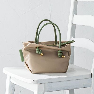 【ＷＥＢ限定】【ＶＩＯＬＡｄ’ＯＲＯ】ノットハンドルナイロントートＸＳ　ＢＩＡＮＣＡ　／　Ｖ－２１９７