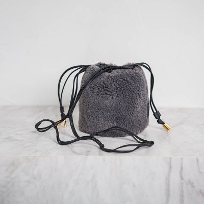 LAUTREAMONT (Women)/ロートレアモン【VIOLAd'ORO】ボア巾着ミニバッグ ELMO/V-8925 20チャコールグレー 旅行用かばん・バッグ【三越伊勢丹/公式】