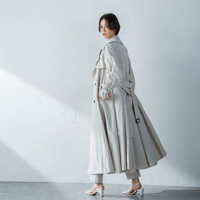 ドラマチックライトトレンチコート