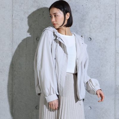 美品◯デプレ　３万　エアリーオーガンザ フーデッドブルゾン　ホワイト 美品◯デプレ 3万 エアリーオーガンザ フーデッドブルゾン